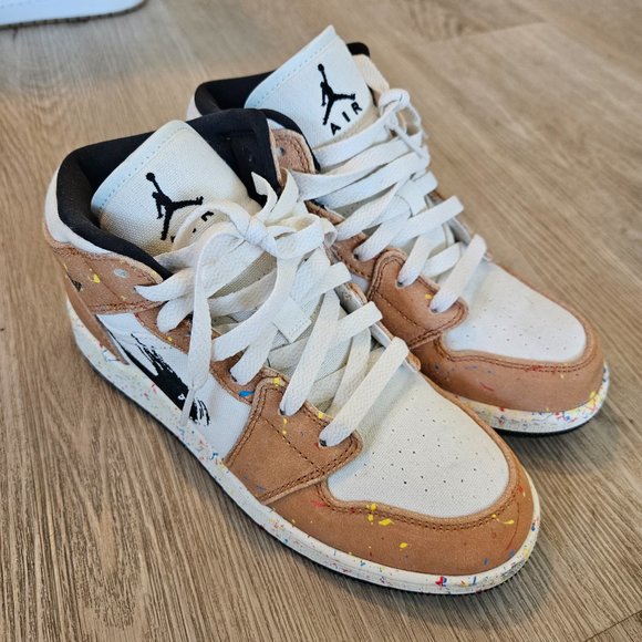 Nike Air Jordan 1 Mid SE Brushstroke 5Y - Picture 2 of 6